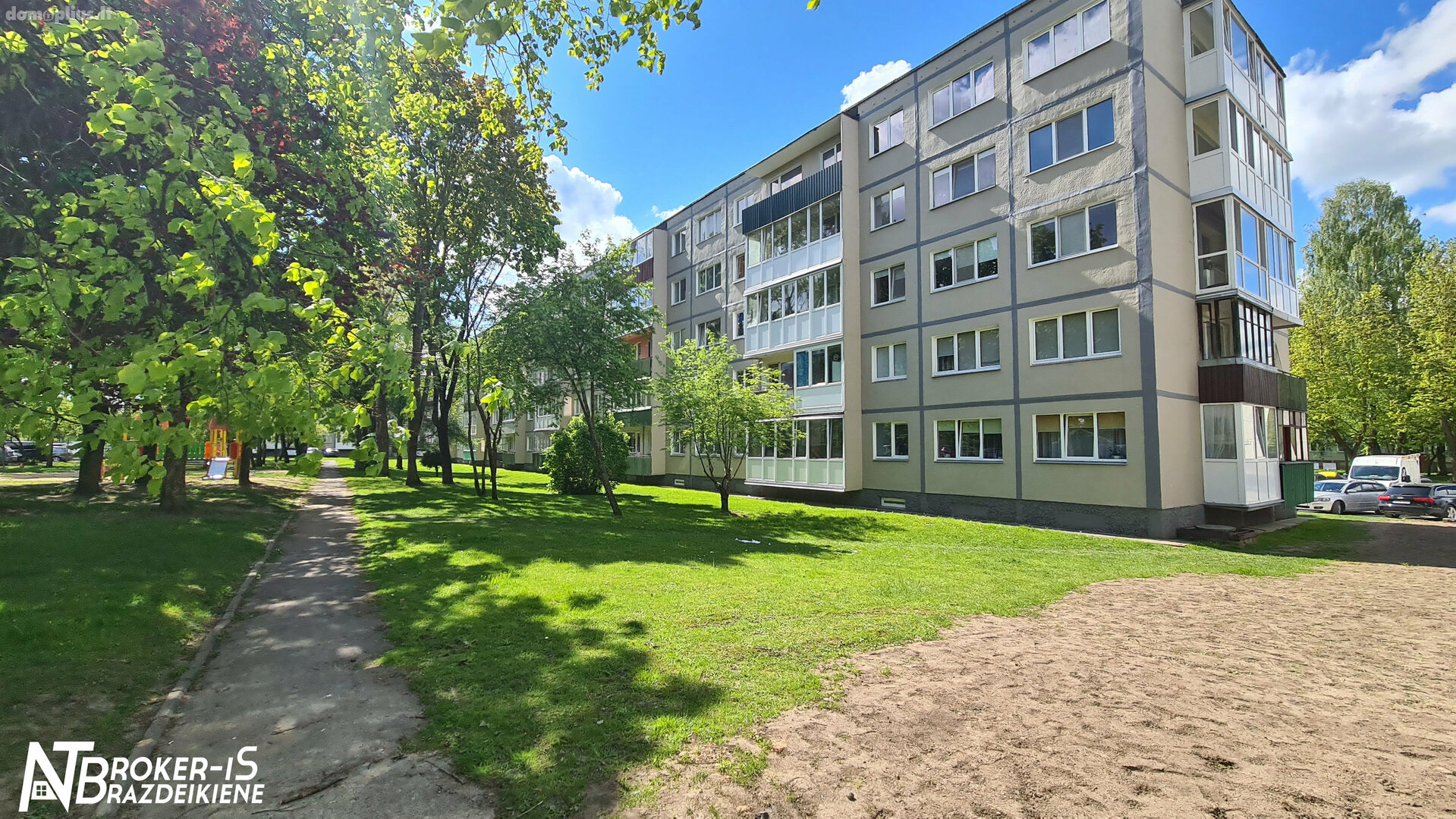 Parduodamas 3 kambarių butas Šiauliuose, Lieporiuose, Saulės tak.
