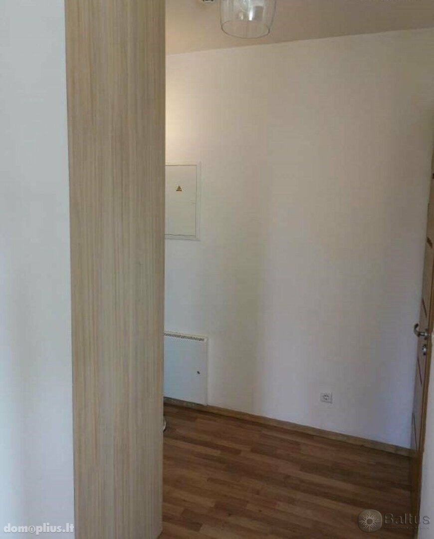Parduodamas 2 kambarių butas Klaipėdoje, Žvejybos uostas, Minijos g.