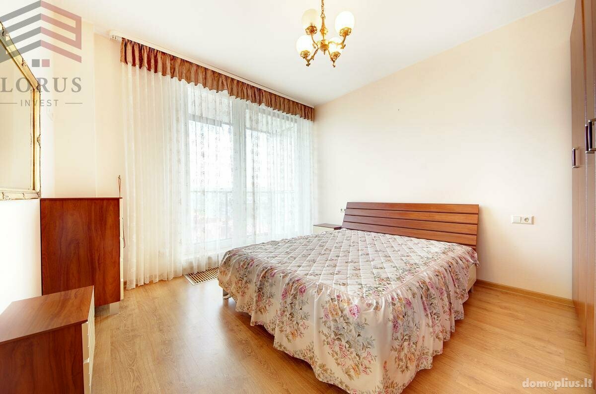 3 kambarių buto nuoma Vilniuje, Šnipiškėse, Šeimyniškių g.