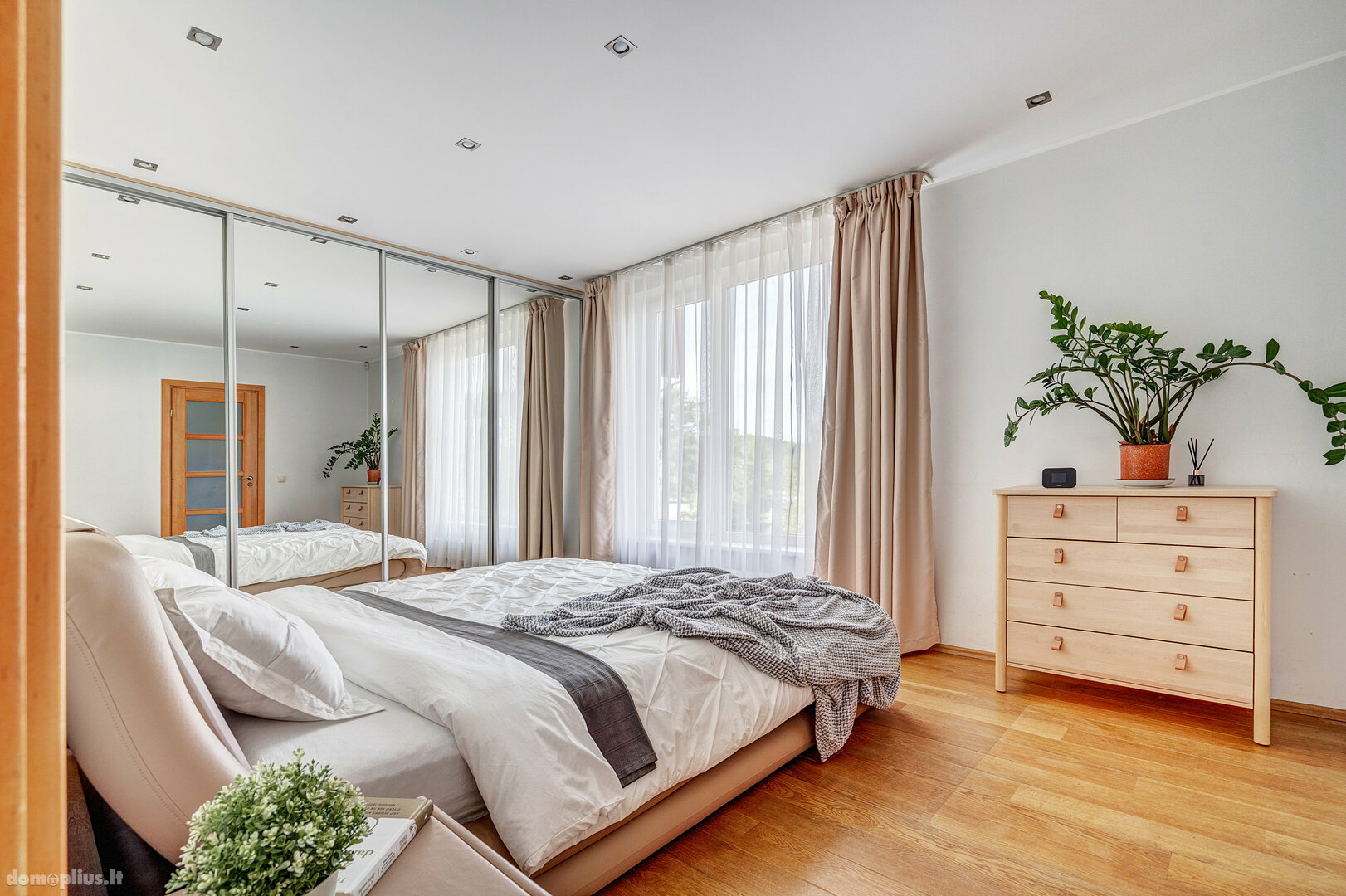 3 rooms apartment for sell Vilniuje, Bukčiuose, Užutėkio g.