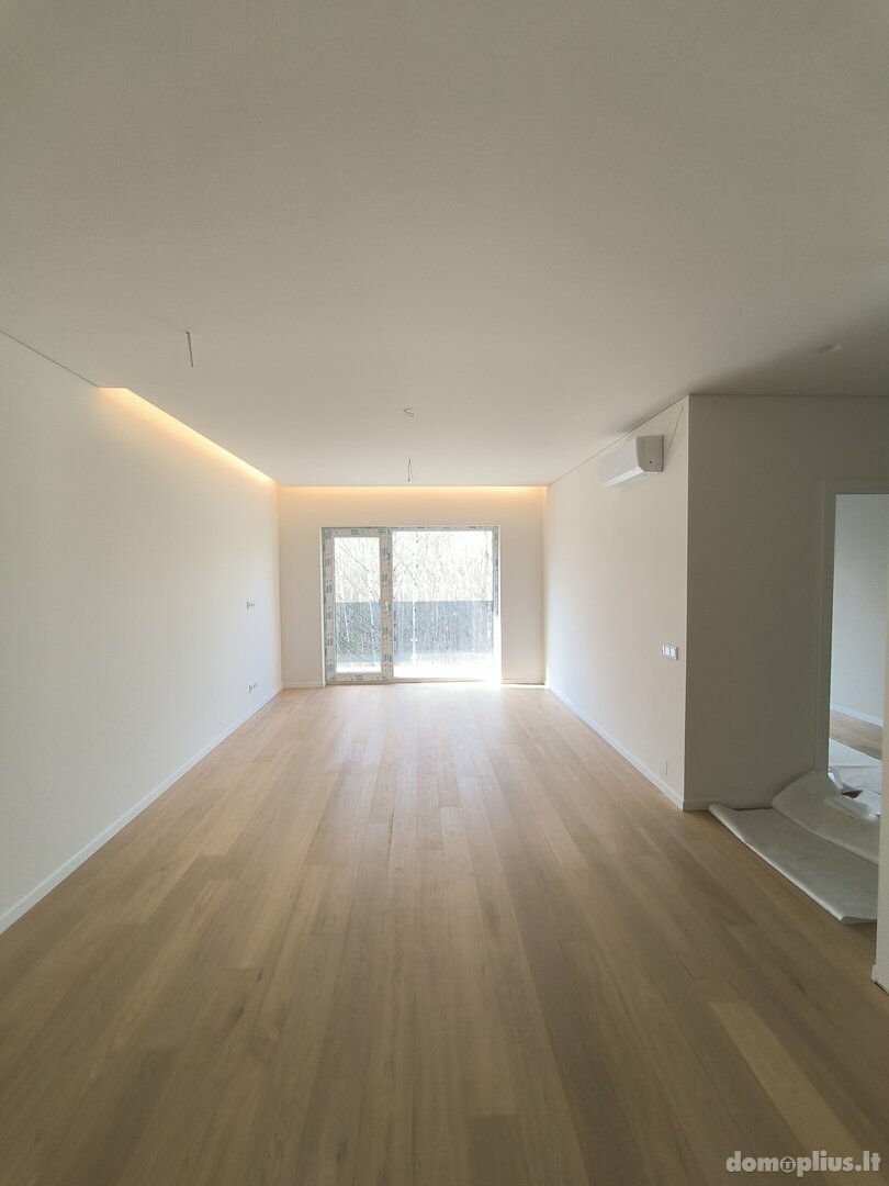 Продается 3 комнатная квартира Kaune, Romainiuose, Girios g.