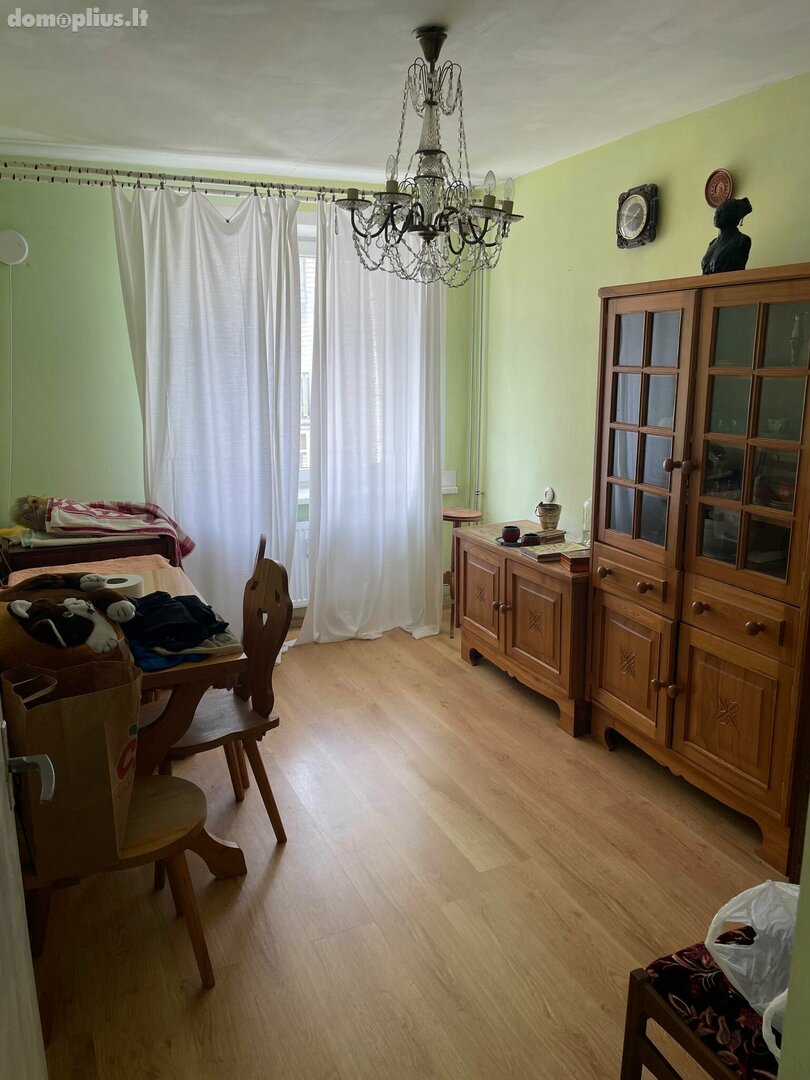 Parduodamas 3 kambarių butas Telšių rajono sav., Telšiuose, Taikos g.