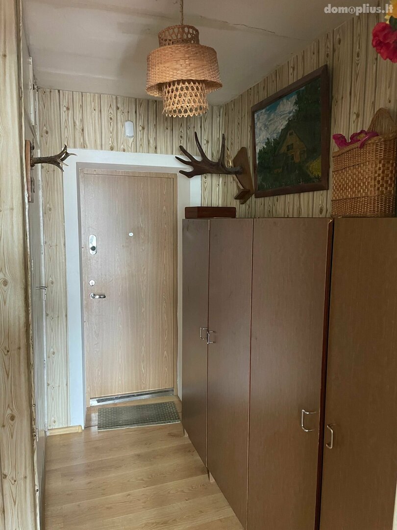 Parduodamas 3 kambarių butas Telšių rajono sav., Telšiuose, Taikos g.