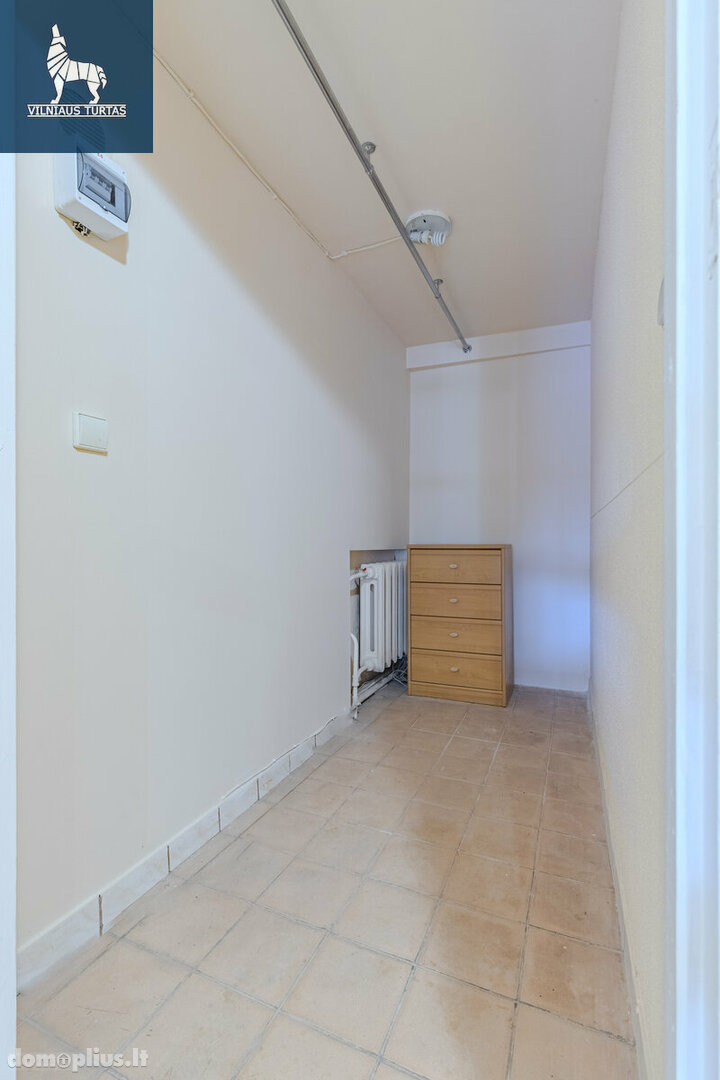 Продается 1 комнатная квартира Vilniuje, Antakalnyje, Kregždžių g.