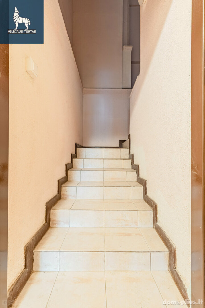 Продается 1 комнатная квартира Vilniuje, Antakalnyje, Kregždžių g.