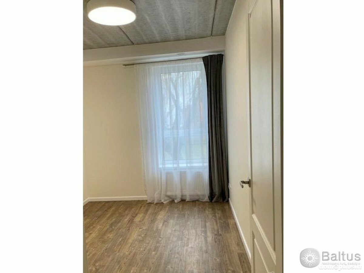 Parduodamas 3 kambarių butas Klaipėdoje, Vėtrungėje, Bijūnų g.