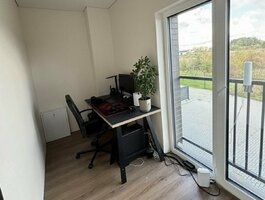 Parduodamas 4 kambarių butas Klaipėdoje, Paupiuose, Klemiškės g.