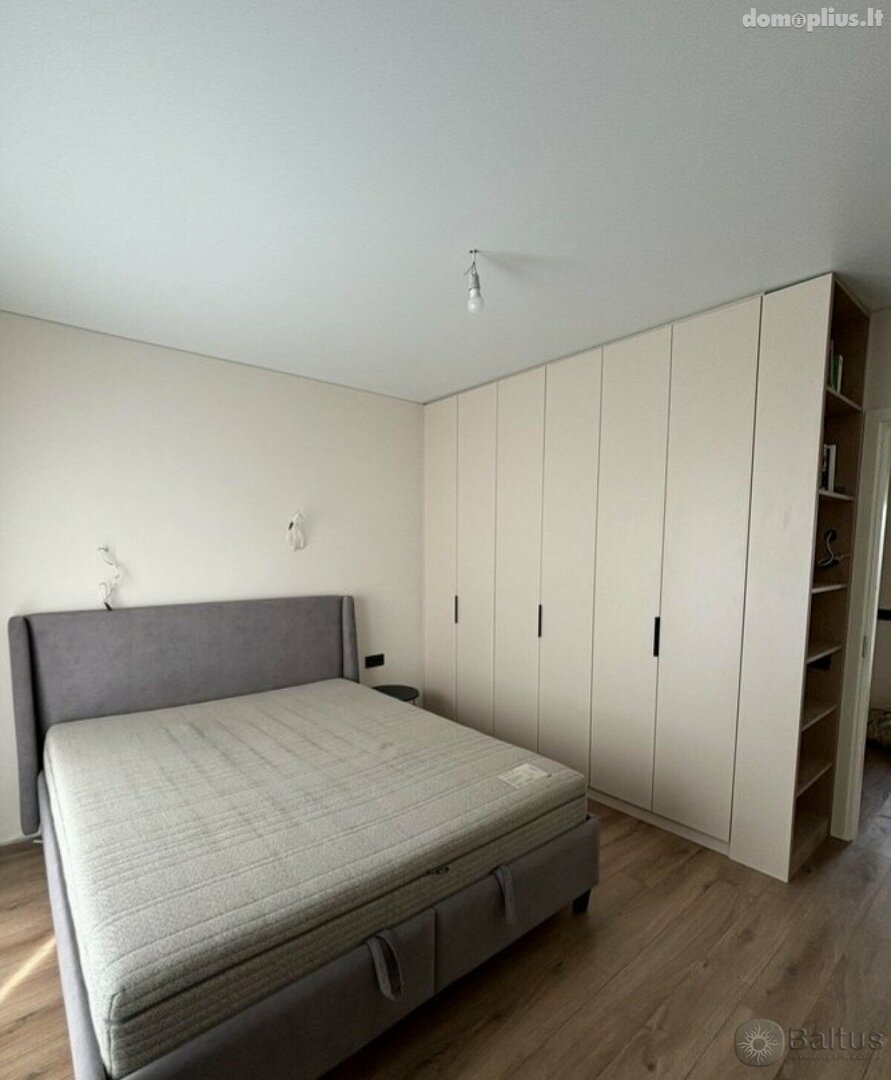 Parduodamas 4 kambarių butas Klaipėdoje, Paupiuose, Klemiškės g.