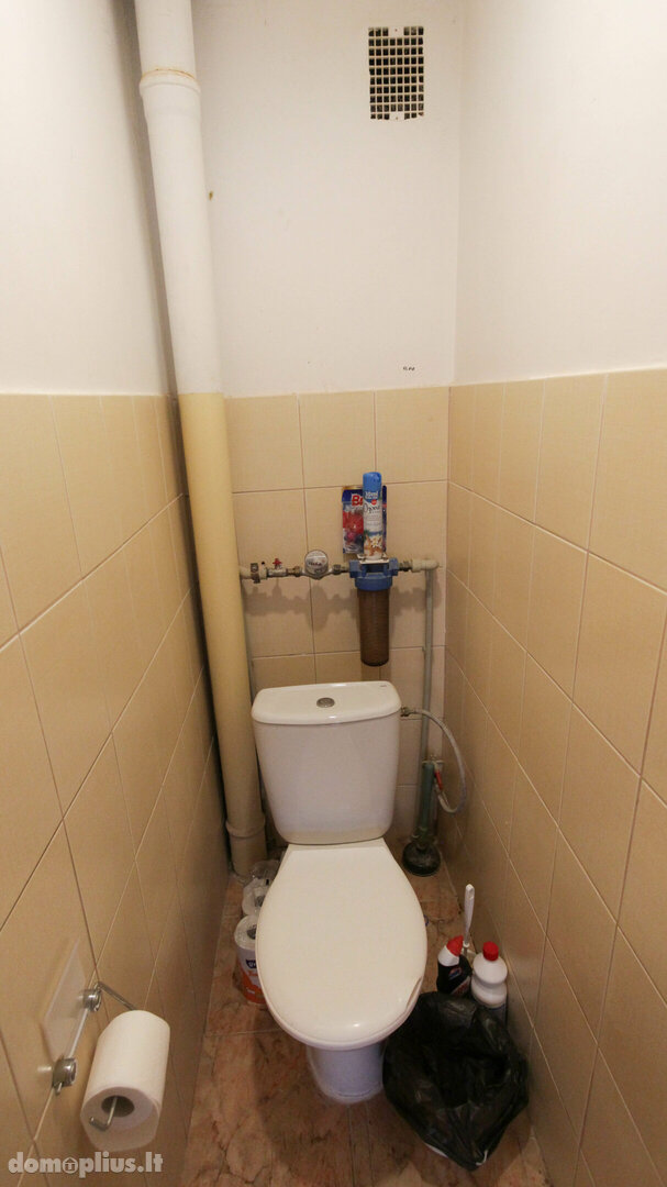 Parduodamas 2 kambarių butas Akmenės rajono sav., Papilėje, A. Mockaus skg.