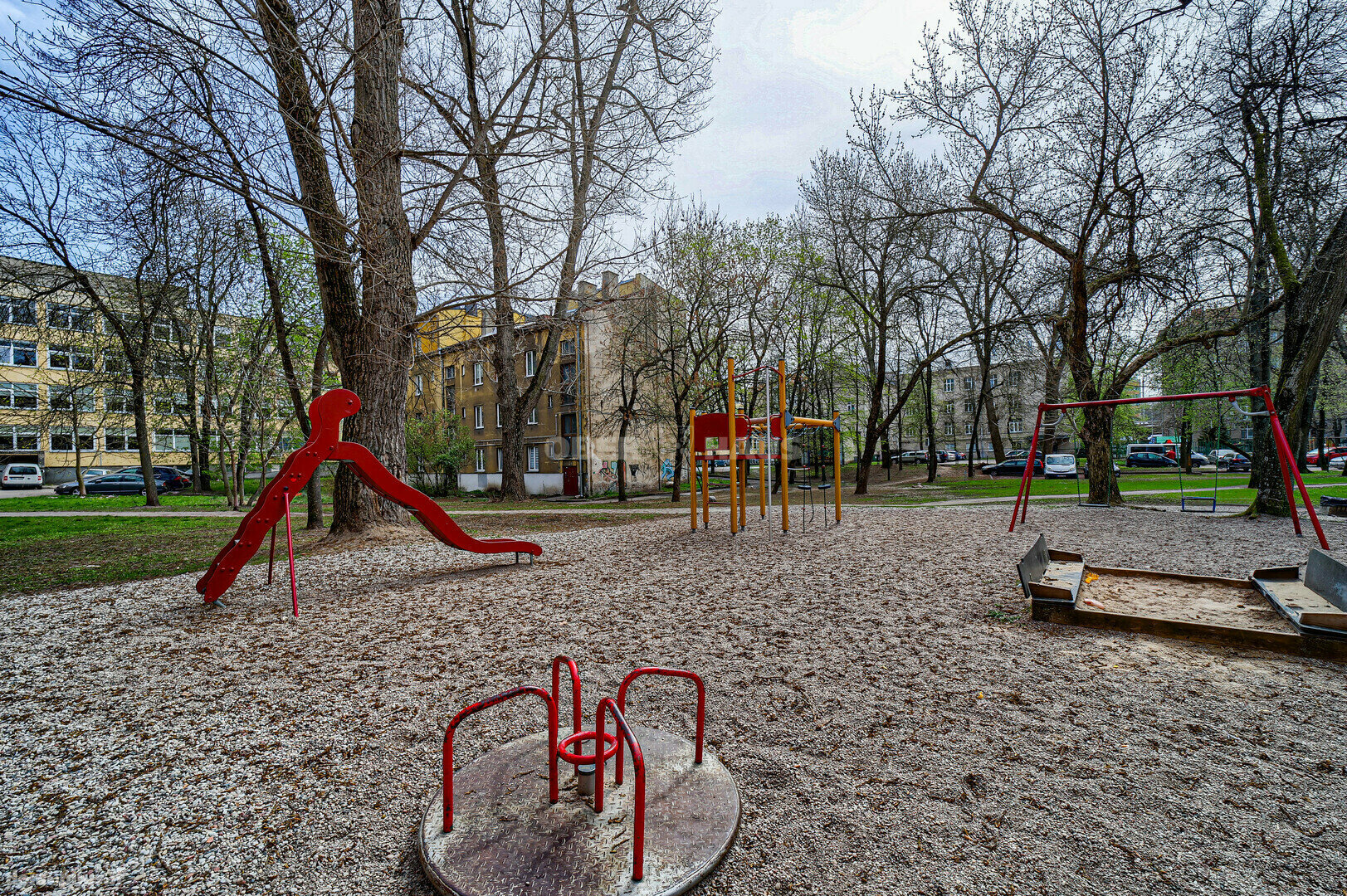Parduodamas 3 kambarių butas Vilniuje, Senamiestyje, Gedimino pr.