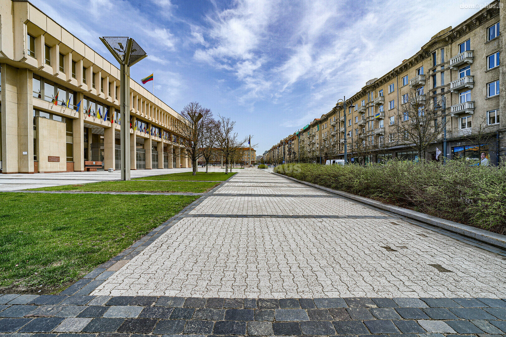 Parduodamas 3 kambarių butas Vilniuje, Senamiestyje, Gedimino pr.