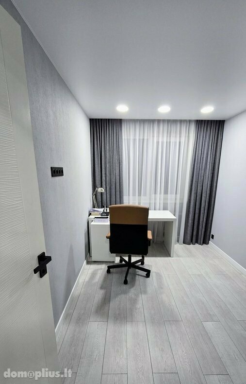 3 rooms apartment for sell Klaipėdoje, Vėtrungėje, Taikos pr.