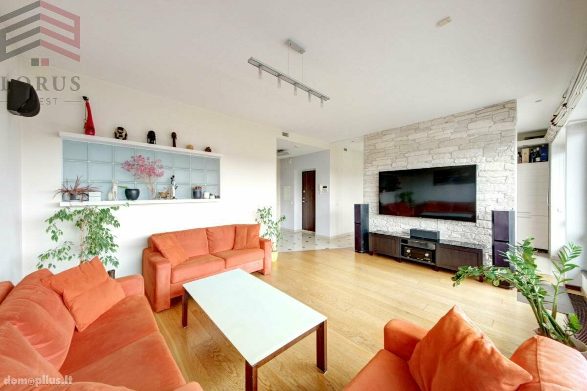 3 rooms apartment for sell Vilniuje, Antakalnyje, P. Vileišio g.