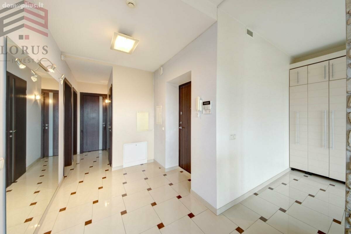 3 rooms apartment for sell Vilniuje, Antakalnyje, P. Vileišio g.