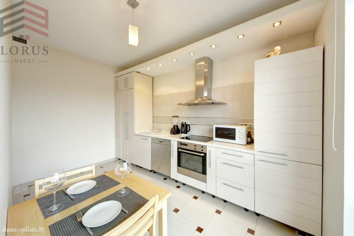 3 rooms apartment for sell Vilniuje, Antakalnyje, P. Vileišio g.