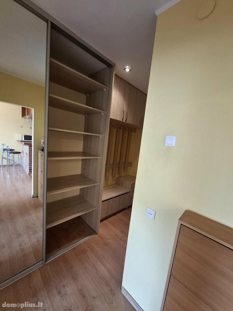 Parduodamas 2 kambarių butas Šiauliuose, Dainiuose, Tilžės g.