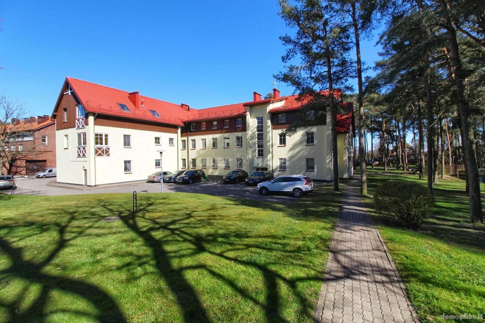 Parduodamas 3 kambarių butas Neringa, Neringoje, Taikos g.