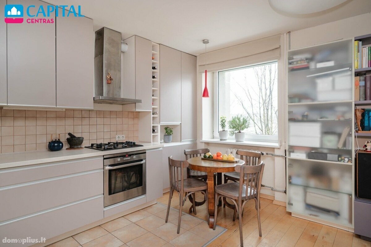 Продается 2 комнатная квартира Vilniuje, Filaretuose, Peteliškių g.