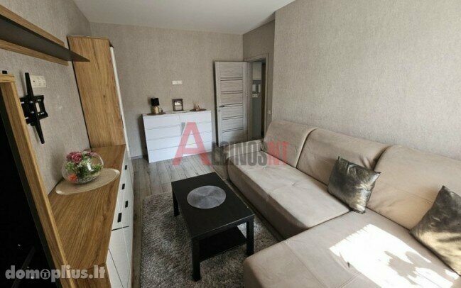 Parduodamas 2 kambarių butas Klaipėdoje, Žvejybos uostas, Minijos g.