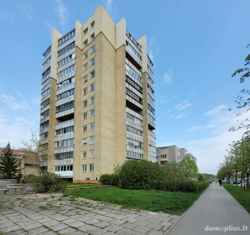 Продается 4 комнатная квартира Šiauliuose, Dainiuose, Aido g.