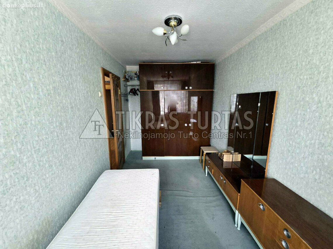 Parduodamas 3 kambarių butas Klaipėdoje, Debrecene, Debreceno g.