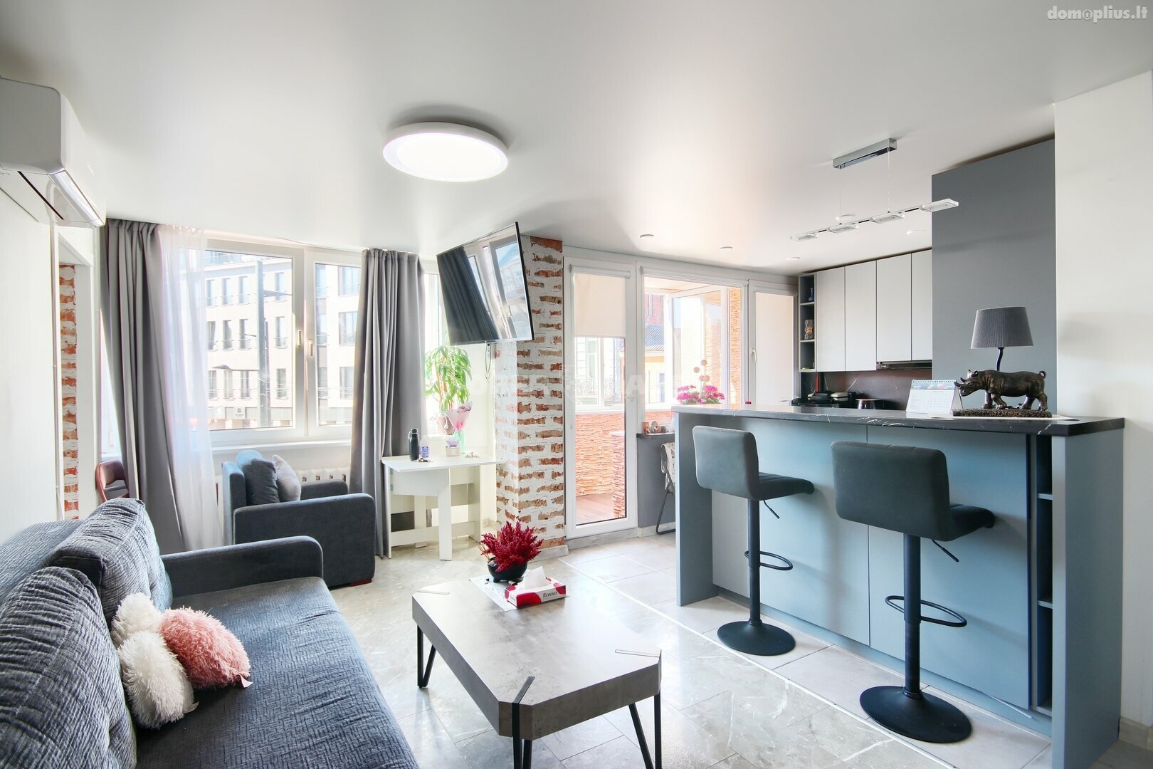 3 rooms apartment for sell Kaune, Centre, Laisvės al.