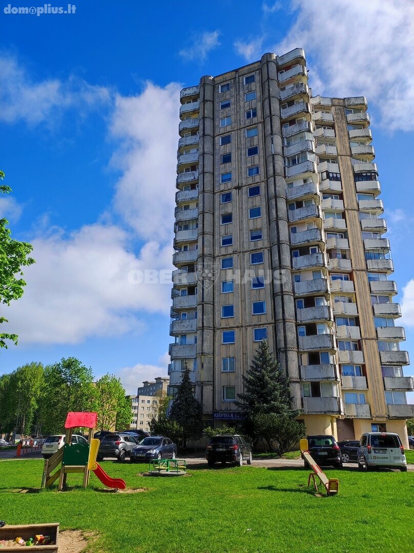 Parduodamas 2 kambarių butas Kaune, Kalniečiuose, P. Plechavičiaus g.