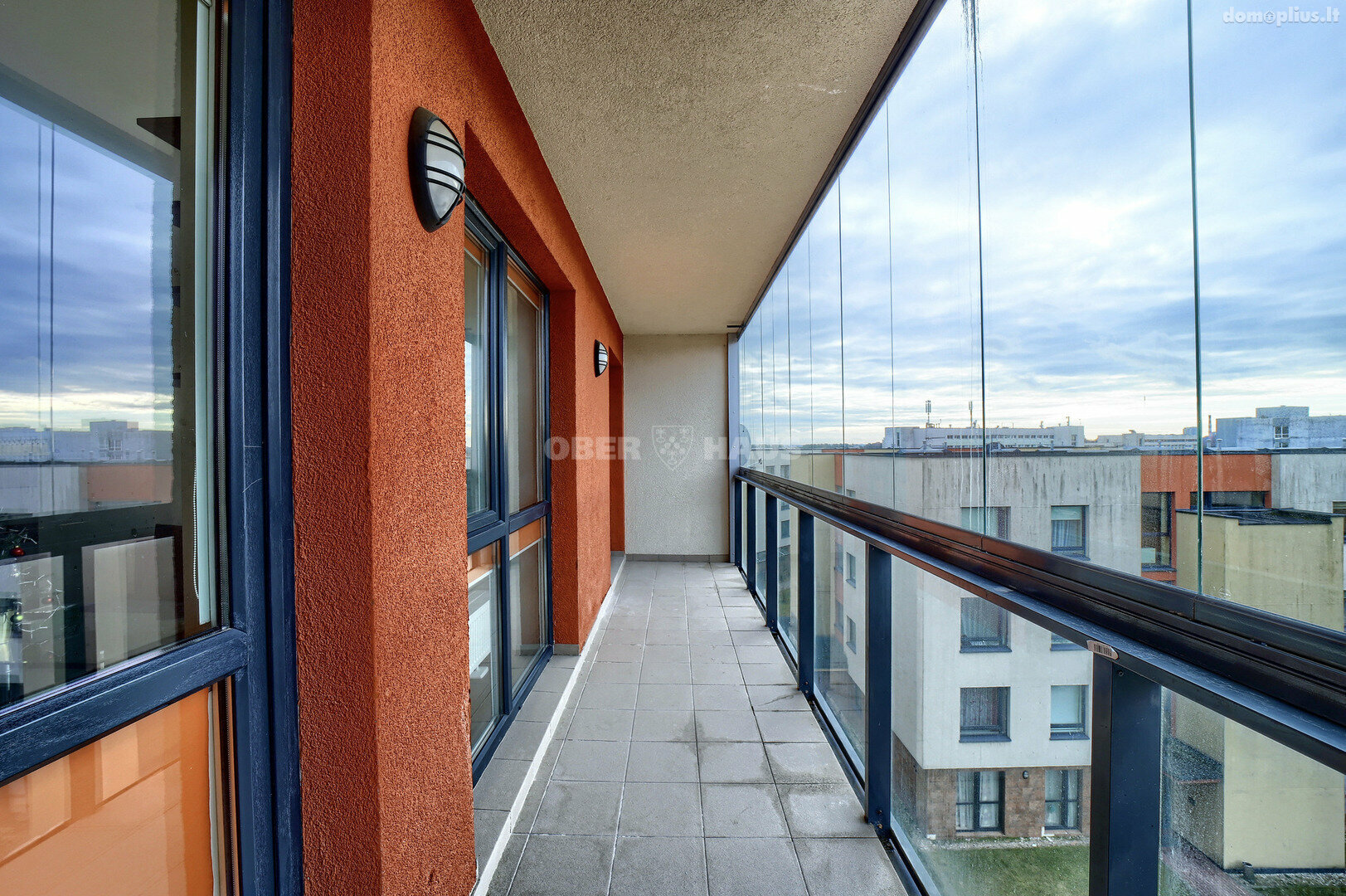 Продается 2 комнатная квартира Vilniuje, Visoriuose, Bajorų kel.