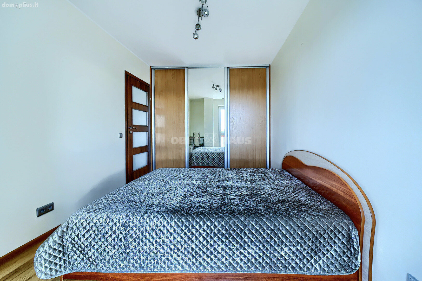 Продается 2 комнатная квартира Vilniuje, Visoriuose, Bajorų kel.