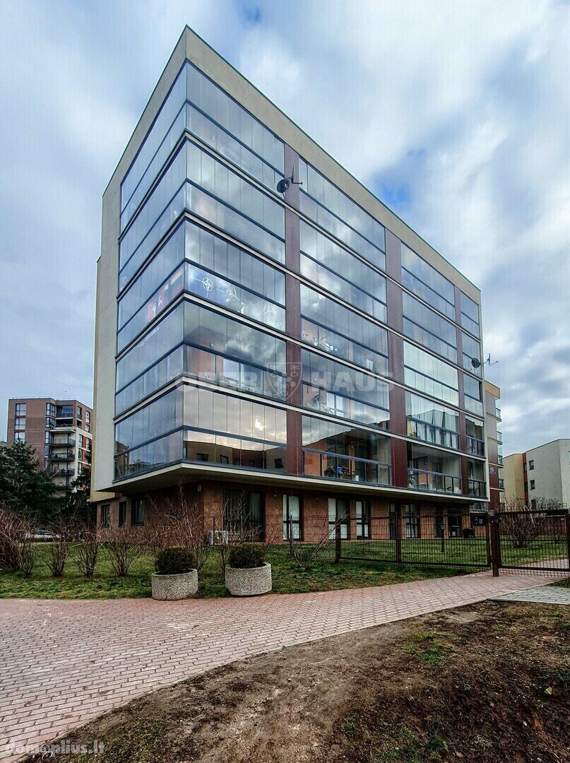 Продается 2 комнатная квартира Vilniuje, Visoriuose, Bajorų kel.
