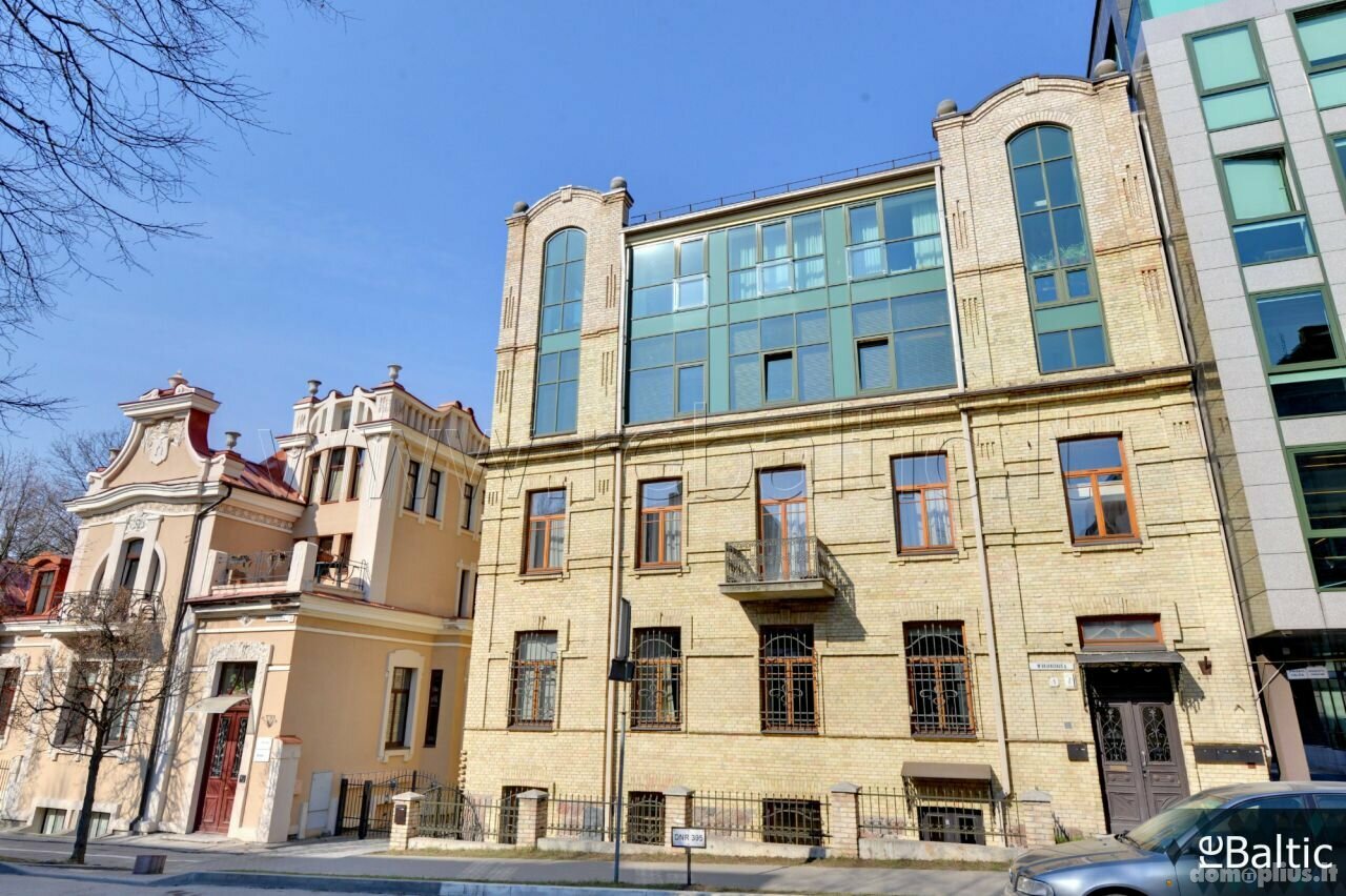 4 kambarių buto nuoma Vilniuje, Senamiestyje, M. Valančiaus g.