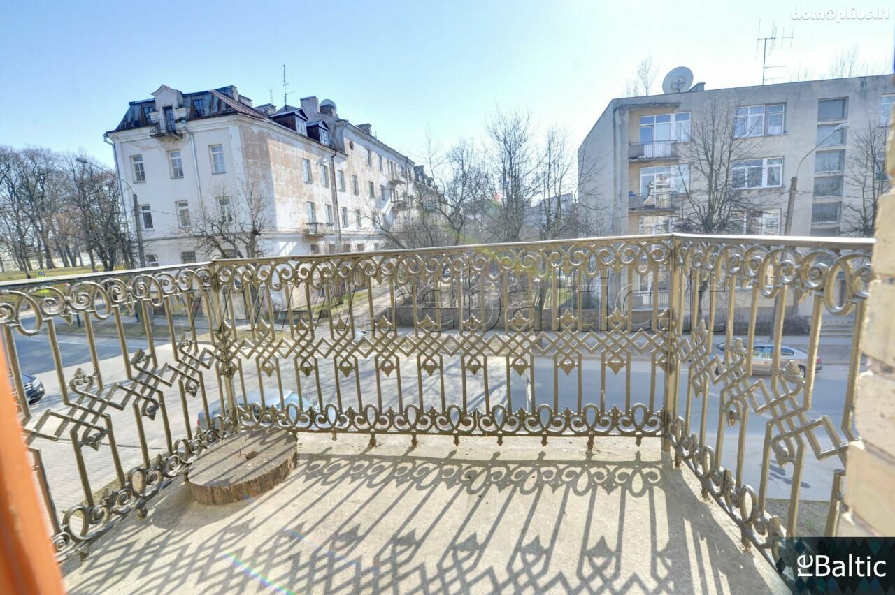 4 kambarių buto nuoma Vilniuje, Senamiestyje, M. Valančiaus g.