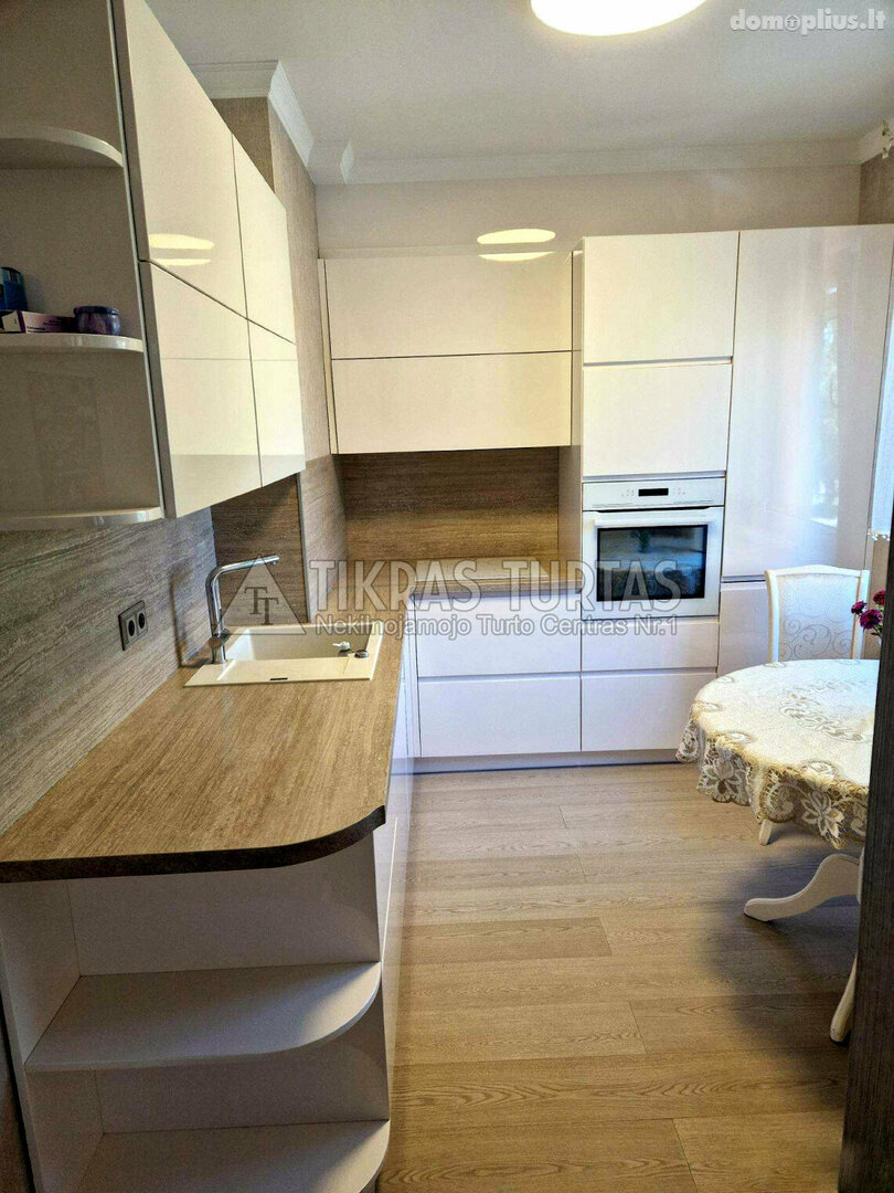Parduodamas 2 kambarių butas Klaipėdoje, Poilsio, Rambyno g.