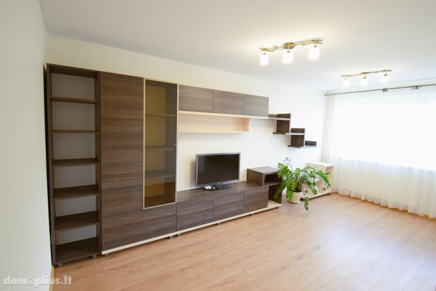 Parduodamas 3 kambarių butas Šiauliuose, Lieporiuose, Lieporių g.