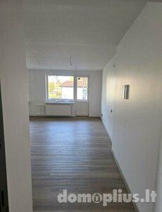 Parduodamas 3 kambarių butas Klaipėdoje, Poilsio, Darželio g.