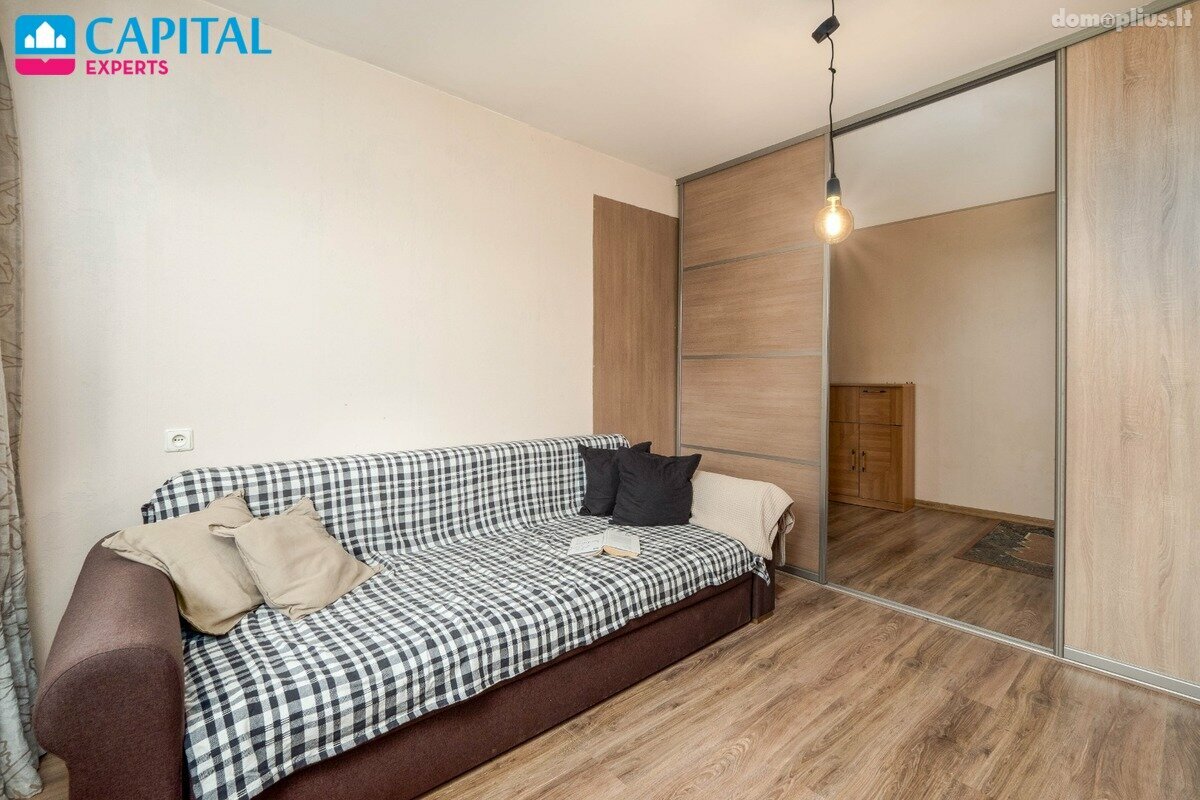 Продается 2 комнатная квартира Vilniuje, Žirmūnuose, Apkasų g.
