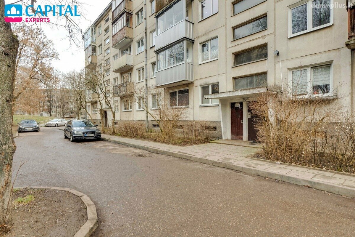 2 rooms apartment for sell Vilniuje, Žirmūnuose, Apkasų g.
