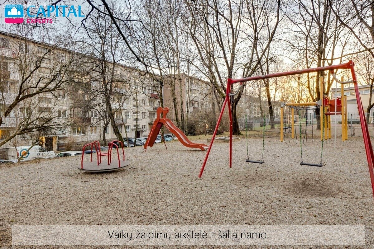 2 rooms apartment for sell Vilniuje, Žirmūnuose, Apkasų g.