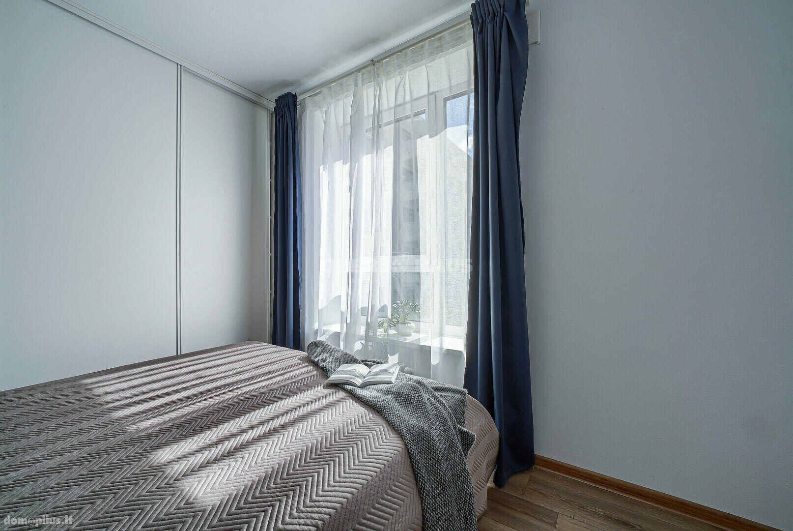 Parduodamas 2 kambarių butas Vilniuje, Žirmūnuose