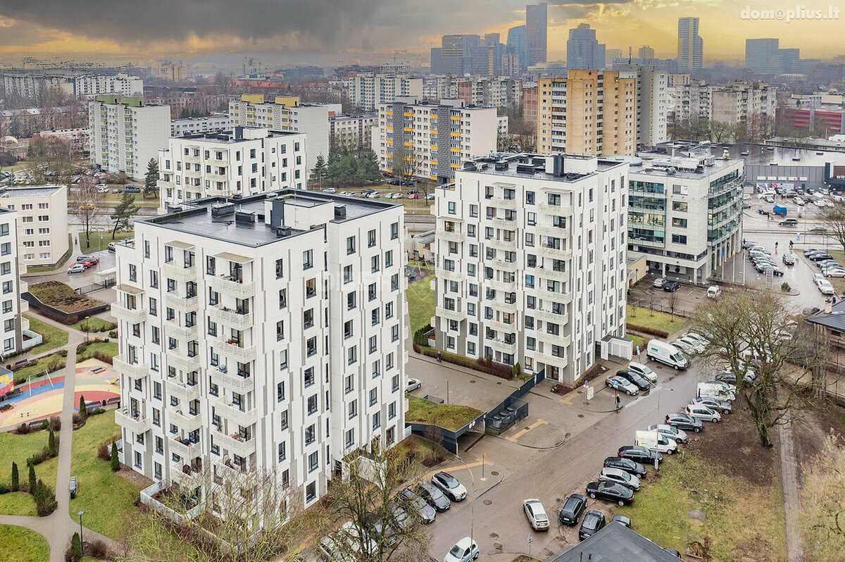 Parduodamas 2 kambarių butas Vilniuje, Žirmūnuose