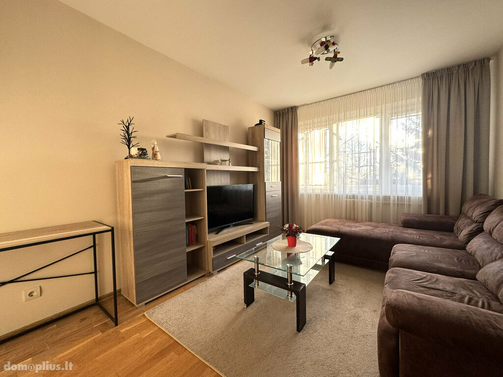 Parduodamas 3 kambarių butas Šiauliuose, Lieporiuose, Sevastopolio g.