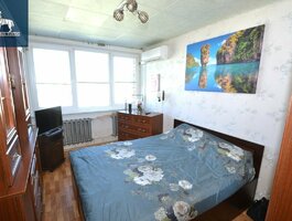 Продается 2 комнатная квартира Vilniuje, Naujininkuose, Kapsų g.