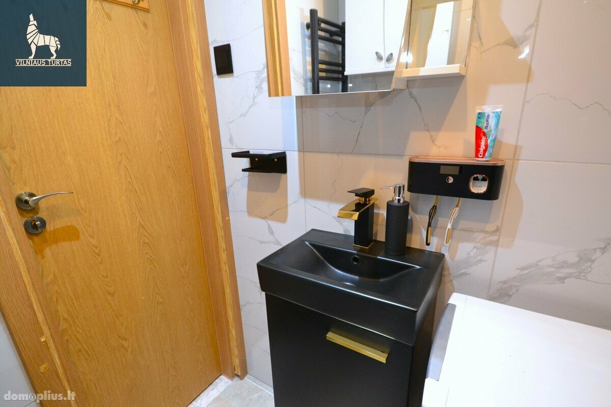 Продается 2 комнатная квартира Vilniuje, Naujininkuose, Kapsų g.