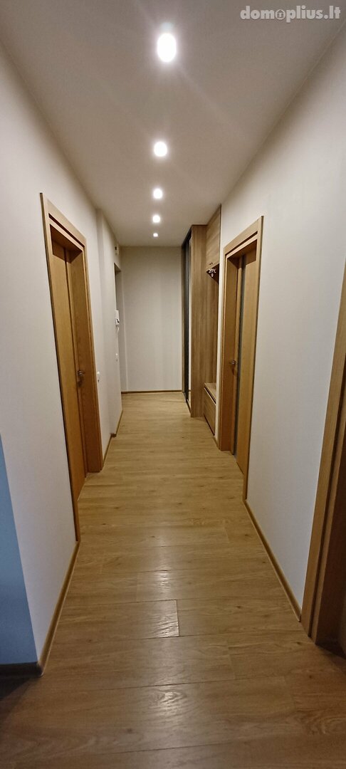Parduodamas 3 kambarių butas Vilniuje, Pilaitėje, Karaliaučiaus g.