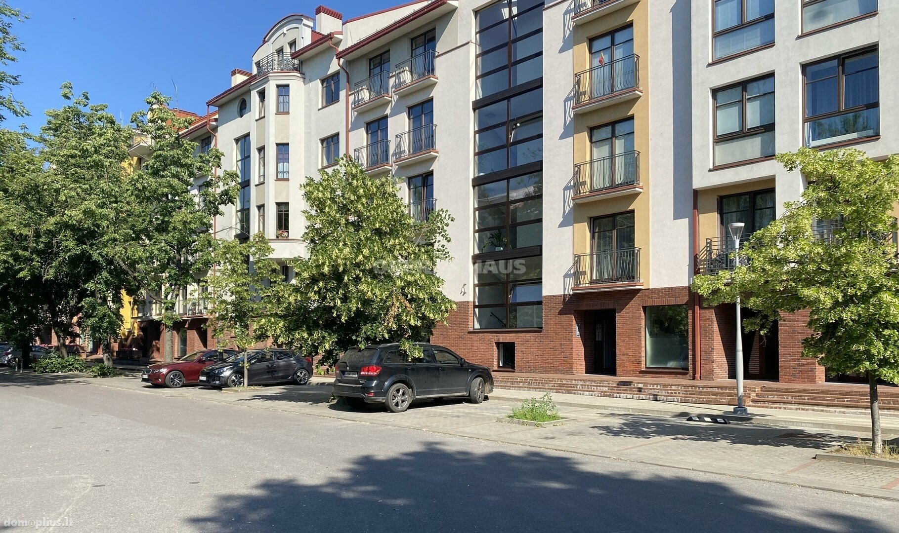 Parduodamas 4 kambarių butas Vilniuje, Senamiestyje, Šaltinių g.