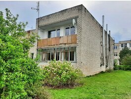 3 kambarių butas Pakruojo rajono sav., Klovainiuose, Linkuvos g.