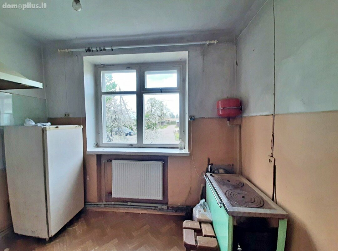 Parduodamas 3 kambarių butas Pakruojo rajono sav., Klovainiuose, Linkuvos g.