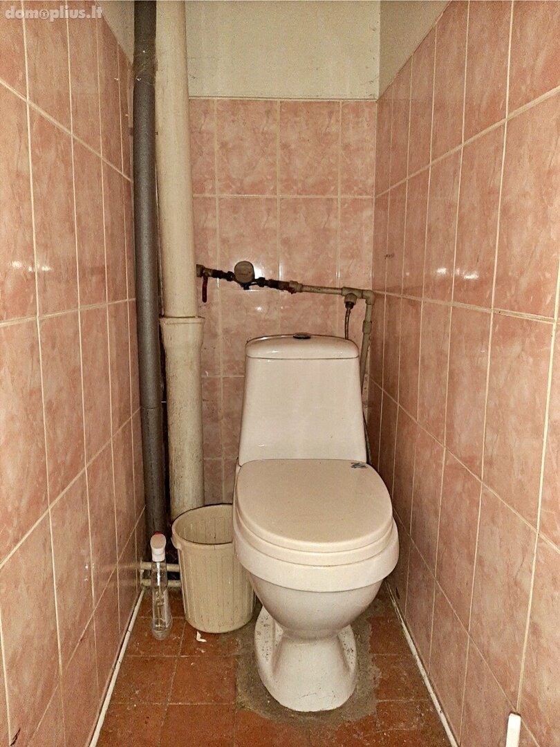 Parduodamas 3 kambarių butas Pakruojo rajono sav., Klovainiuose, Linkuvos g.