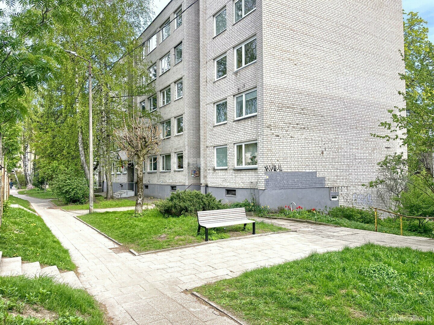 Parduodamas 3 kambarių butas Vilniuje, Žvėryne, Paribio g.