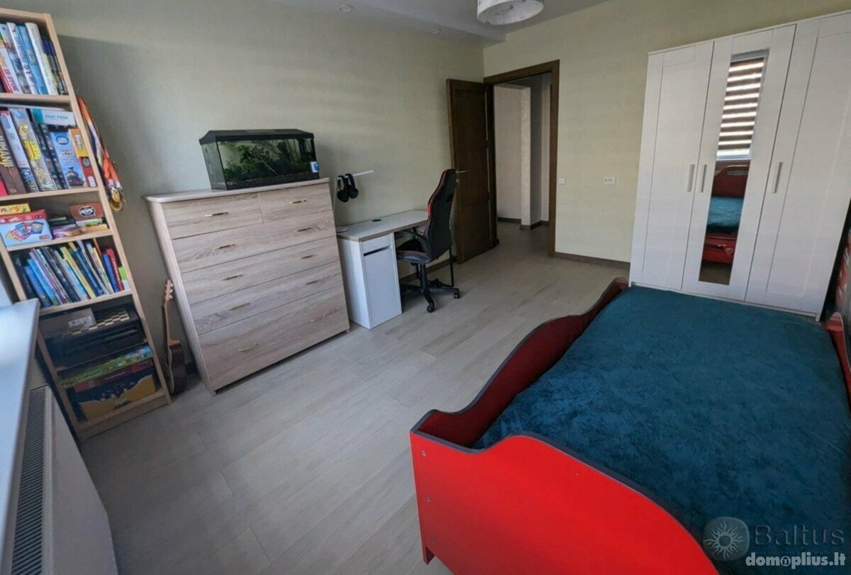 Parduodamas 3 kambarių butas Klaipėdoje, Žardininkuose, Statybininkų pr.